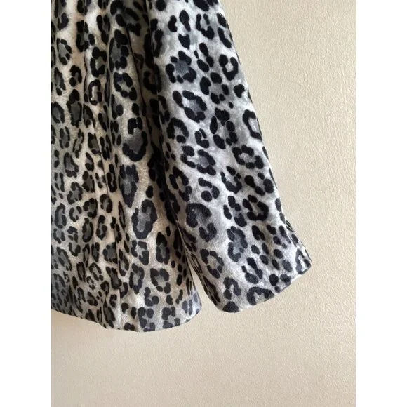 Rafaella Animal Print Fax Fur Coat Womens L Gray Short Length Button Front Lined - Picture 6 of 10
